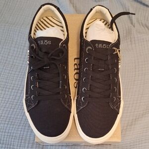Taos Footwear Black Sneakers Contemporary Design